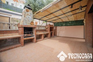 Chalet en venta en Singuerlín - Can Franquesa - Les Oliveres en Santa Coloma de Gramanet