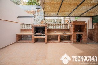 Chalet en venta en Singuerlín - Can Franquesa - Les Oliveres en Santa Coloma de Gramanet