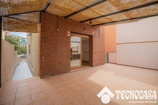 Chalet en venta en Singuerlín - Can Franquesa - Les Oliveres en Santa Coloma de Gramanet