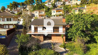 Chalet en venta en Vallirana