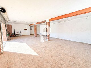 Chalet en venta en Vallirana