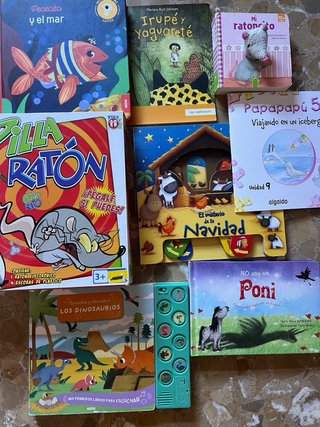 Lote de libros mas juego