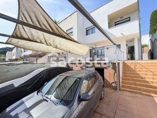Casa adosada en venta en Canet de Mar