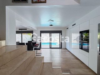 Casa adosada en venta en Canet de Mar
