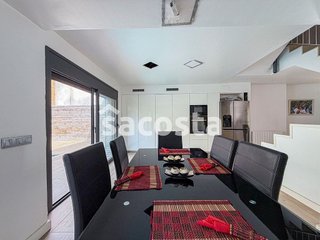 Casa adosada en venta en Canet de Mar