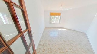 Piso en venta en Les Roquetes en Barcelona