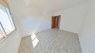 Piso en venta en Les Roquetes en Barcelona
