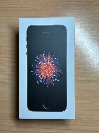 iPhone SE gris con Caja