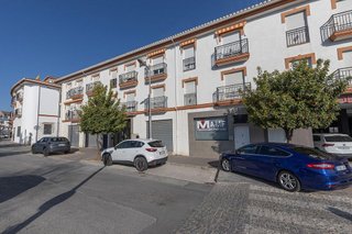 Piso en venta en Zona Ayuntamiento en Alhendín