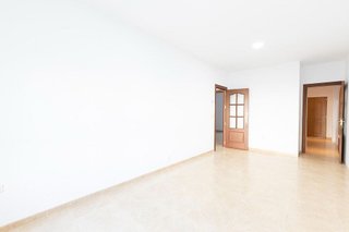 Piso en venta en Zona Ayuntamiento en Alhendín
