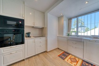 Piso en venta en Los Naranjos - Las Brisas en Marbella