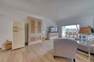 Piso en venta en Los Naranjos - Las Brisas en Marbella
