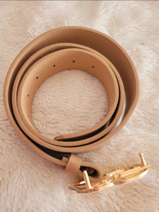 Nuevo. Cinturón Beige medida 120cm