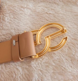 Nuevo. Cinturón Beige medida 120cm