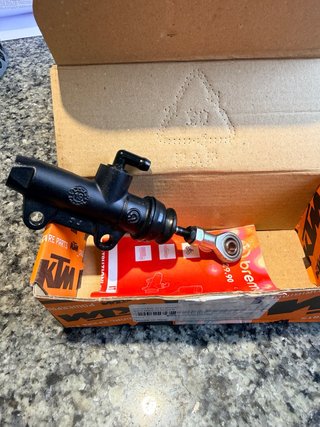 Bomba Freno Brembo Trasera KTM 1290 súper Adventur
