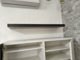 Mueble alto de pared madera y cristal
