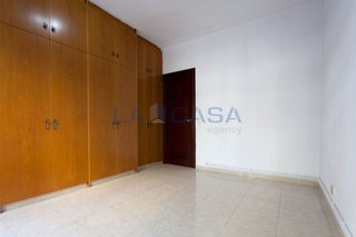Piso en venta en El Camp de l'Arpa del Clot en Barcelona