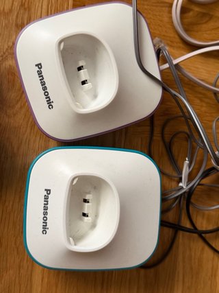 Teléfonos Panasonic inalámbricos (2 unidades)