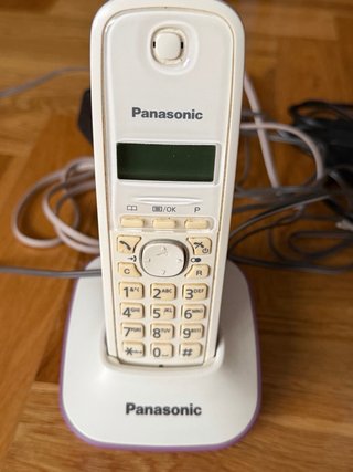 Teléfonos Panasonic inalámbricos (2 unidades)