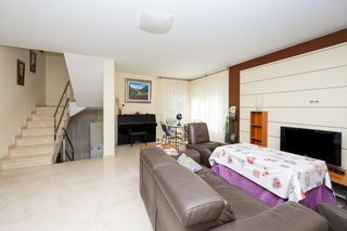Chalet en venta en Zubia (La)