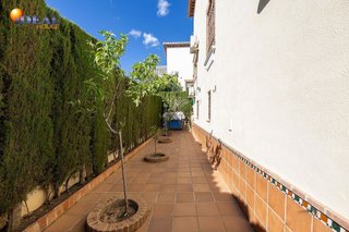 Chalet en venta en Zubia (La)