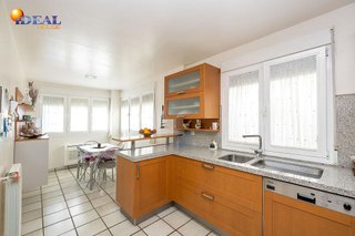 Chalet en venta en Zubia (La)