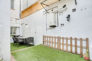 Piso en venta en Ca n'Aurell en Terrassa