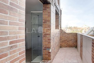 Piso en venta en Ca n'Aurell en Terrassa