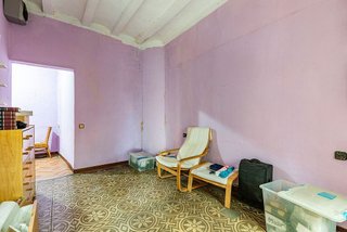 Piso en venta en El Raval en Barcelona