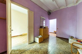 Piso en venta en El Raval en Barcelona