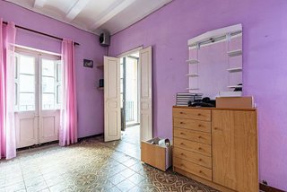 Piso en venta en El Raval en Barcelona