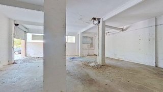 Local comercial en venta en Vallirana