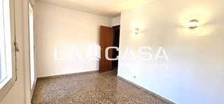 Piso en venta en La Prosperitat en Barcelona