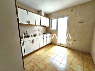 Piso en venta en La Prosperitat en Barcelona