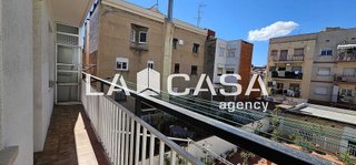 Piso en venta en La Prosperitat en Barcelona