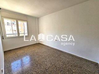 Piso en venta en La Prosperitat en Barcelona