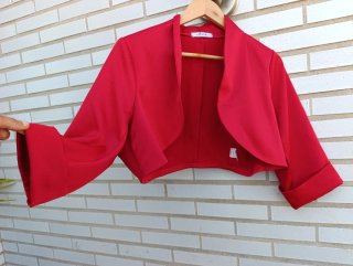 Chaquetita corta roja cropped
