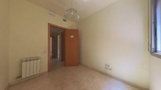 Piso en venta en Creu de Barberà en Sabadell