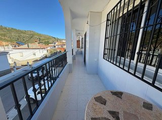 Piso en venta en Benamargosa