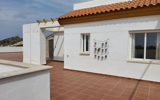 Ático en venta en Zona el Higuerón en Benalmádena
