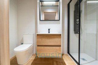 Piso en venta en Palacio de Congresos - Urbadiez - Entrepuentes en Sevilla