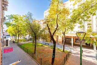Piso en venta en Palacio de Congresos - Urbadiez - Entrepuentes en Sevilla
