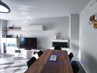 Piso en venta en Los Olivos en Huesca