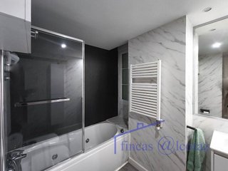 Piso en venta en Los Olivos en Huesca