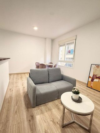 Piso en venta en Parque Victoria Eugenia en Málaga