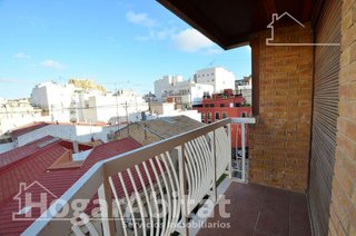 Piso en venta en Mercado en Alicante