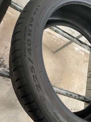 2x 225/40 R19 93Y Pirelli Cinturato P7 P7C2