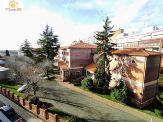 Piso en venta en La Chantría - La Lastra en León