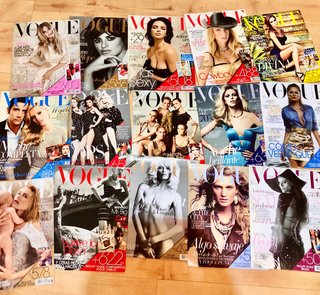 Lote de portadas de la revista Vogue