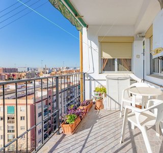 Piso en venta en Marxalenes en Valencia